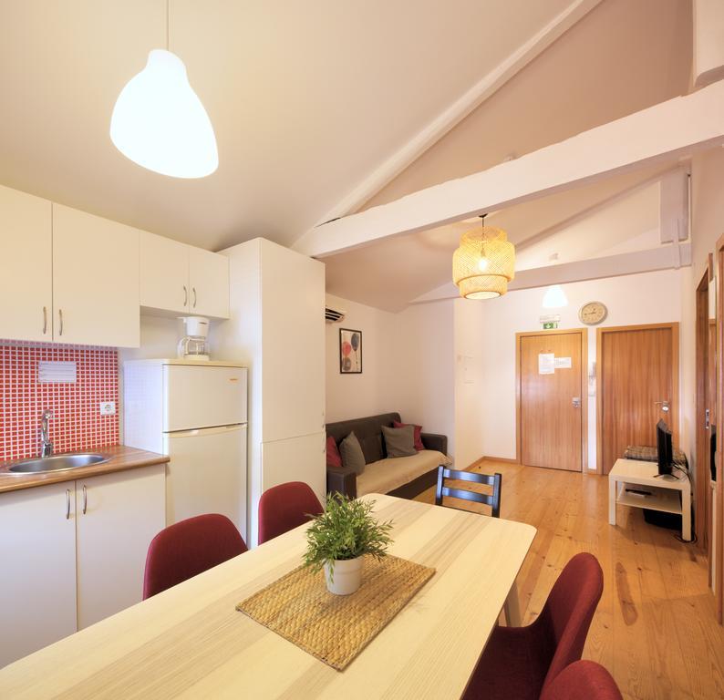 Aparthotel Oporto Entreparedes Zewnętrze zdjęcie